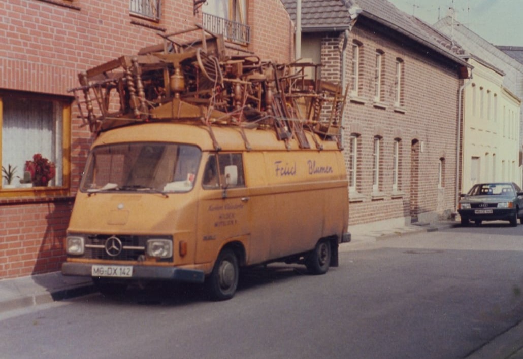 Morris Antik Geschichte über uns